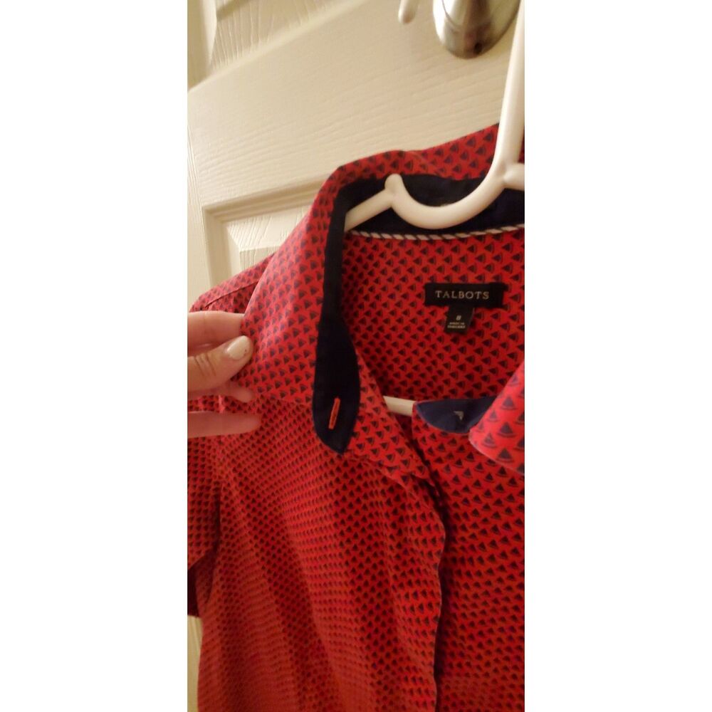 Talbots Red Print Wrinkle Resistant Button Down 3/4 Sleeve Shirt Size 8 - Picture 6 of 10